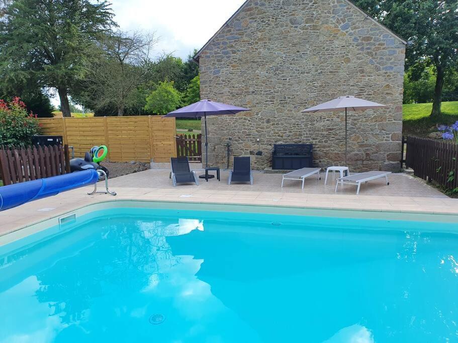 Bonnemain Studio Nid Cosy Avec Piscine מראה חיצוני תמונה